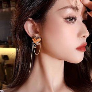 Personality exaggerated asymmetrical earrings